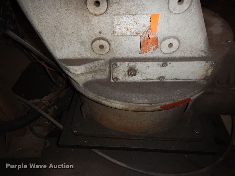 image for item NJ9862 1999 Motoman SK16MX  robotic welding arm system