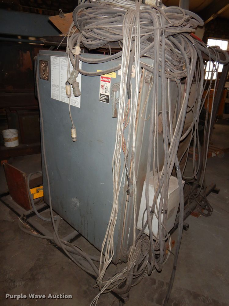 image for item NJ9862 1999 Motoman SK16MX  robotic welding arm system