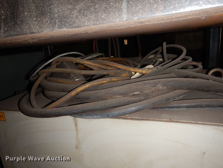 image for item NJ9862 1999 Motoman SK16MX  robotic welding arm system