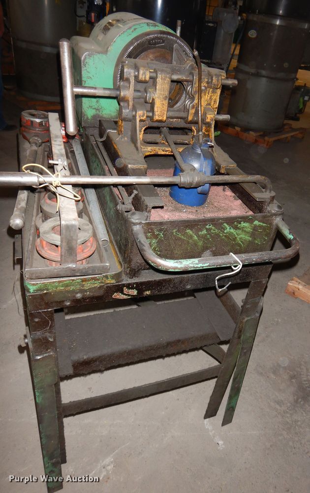 image for item NJ9863 Oster 502NE  pipe threader