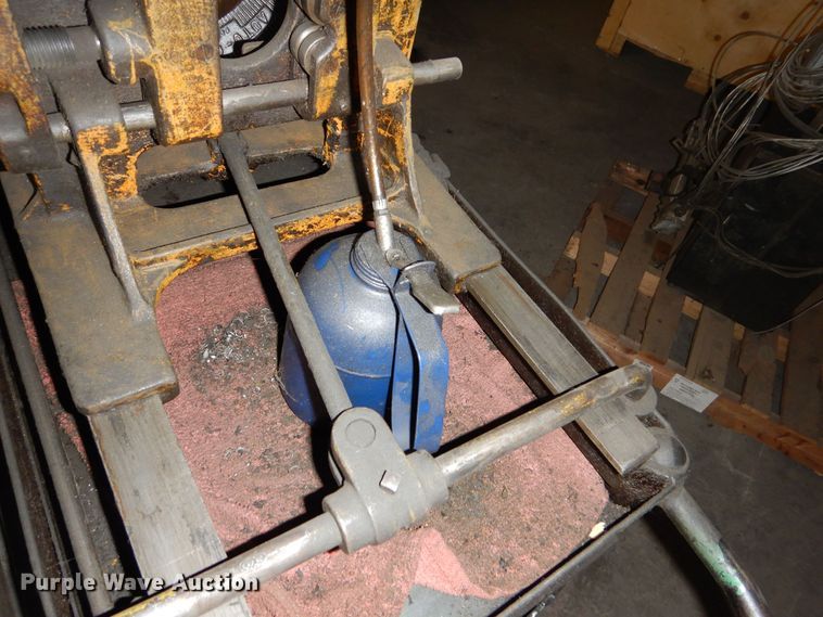 image for item NJ9863 Oster 502NE  pipe threader