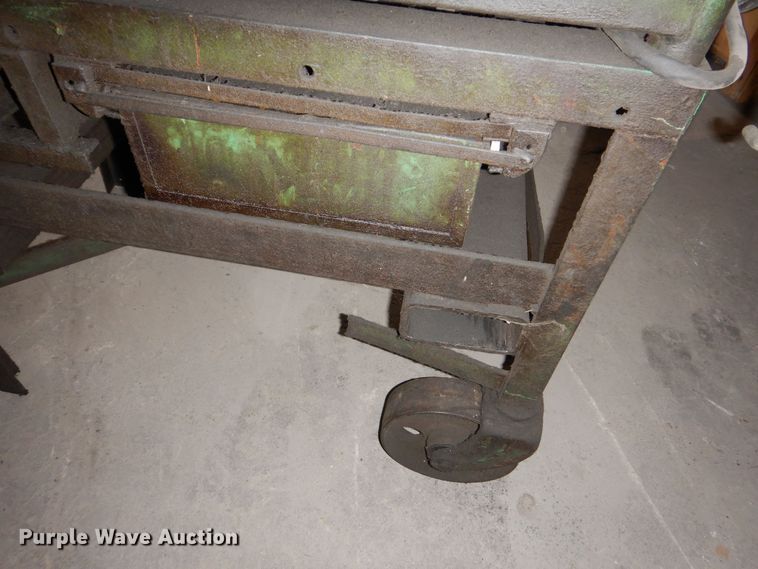 image for item NJ9863 Oster 502NE  pipe threader