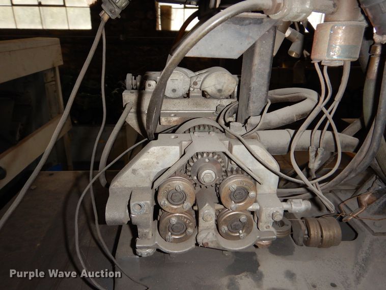 image for item NJ9865 Miller Intelliweld 650D  welder