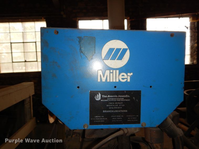 image for item NJ9865 Miller Intelliweld 650D  welder
