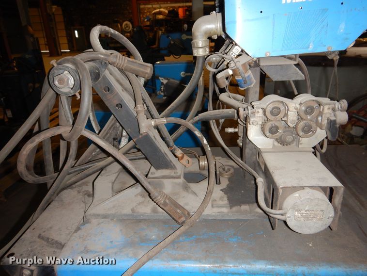 image for item NJ9865 Miller Intelliweld 650D  welder