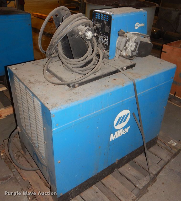 image for item NJ9866 Miller Deltaweld 451  welder