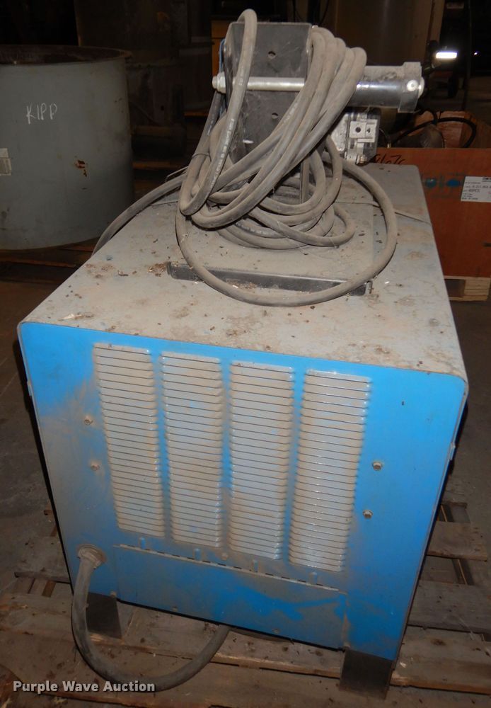 image for item NJ9866 Miller Deltaweld 451  welder