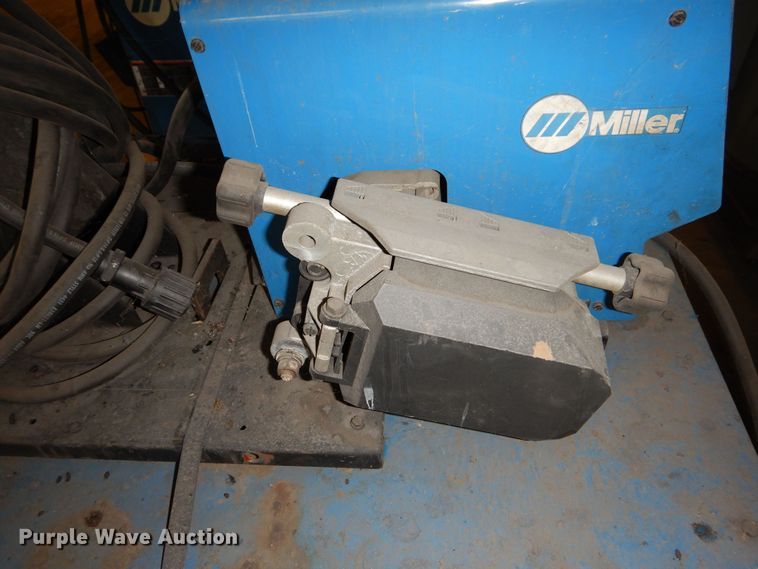 image for item NJ9866 Miller Deltaweld 451  welder