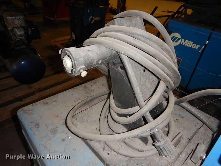 image for item NJ9866 Miller Deltaweld 451  welder