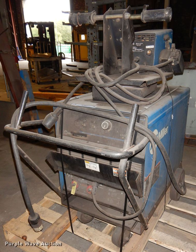 image for item NJ9867 Miller Deltaweld 452  welder