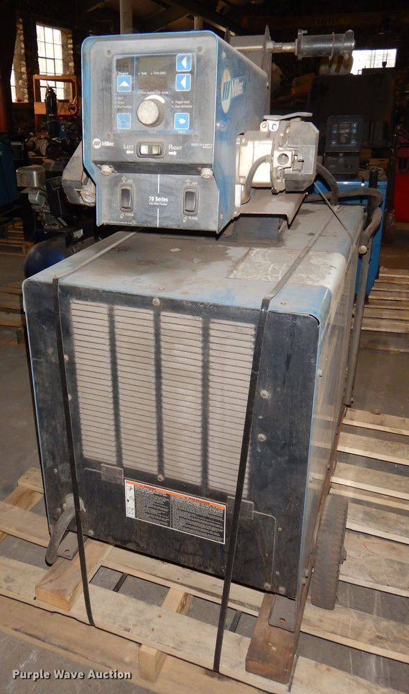 image for item NJ9867 Miller Deltaweld 452  welder