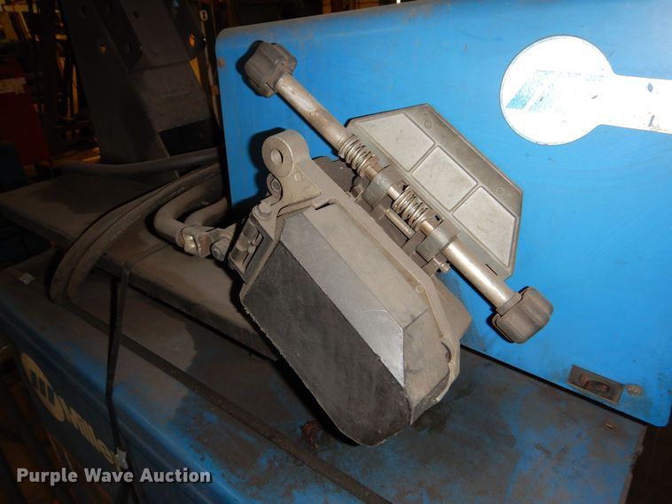 image for item NJ9867 Miller Deltaweld 452  welder