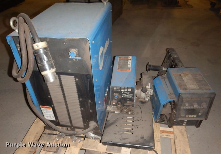 image for item NJ9871 Miller Axcess 450  welder