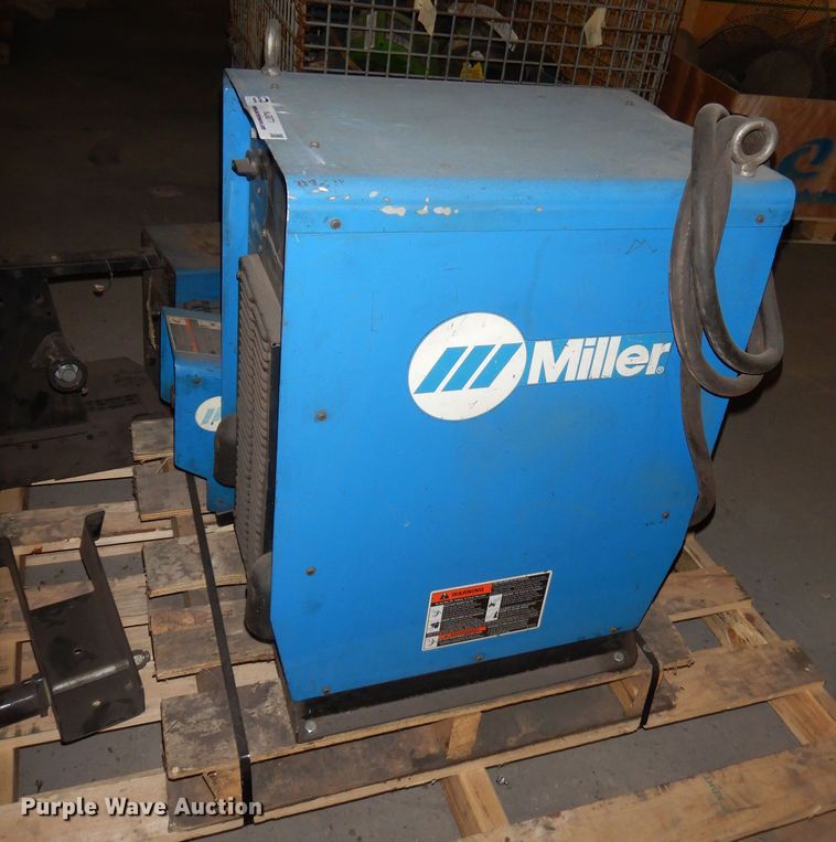 image for item NJ9871 Miller Axcess 450  welder