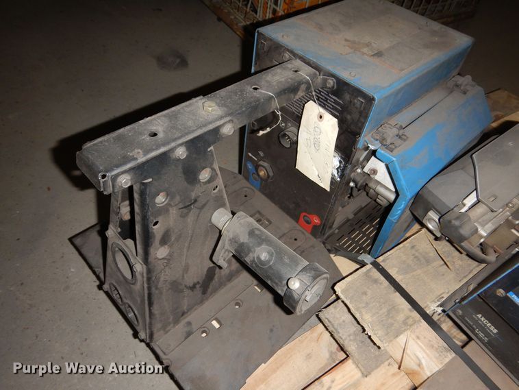 image for item NJ9871 Miller Axcess 450  welder