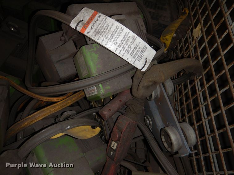 image for item NJ9876 Approximately 20 hoists
