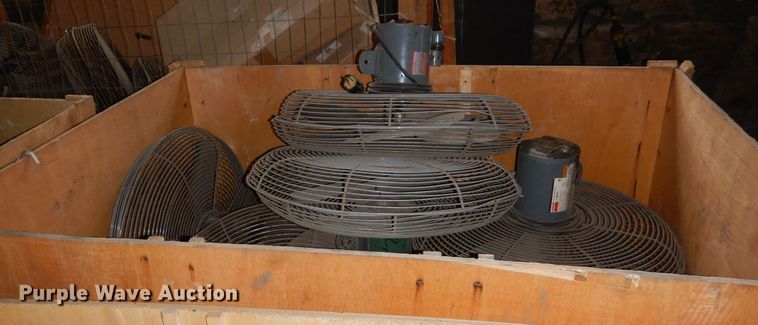 image for item NJ9877 Approximately 45 fans