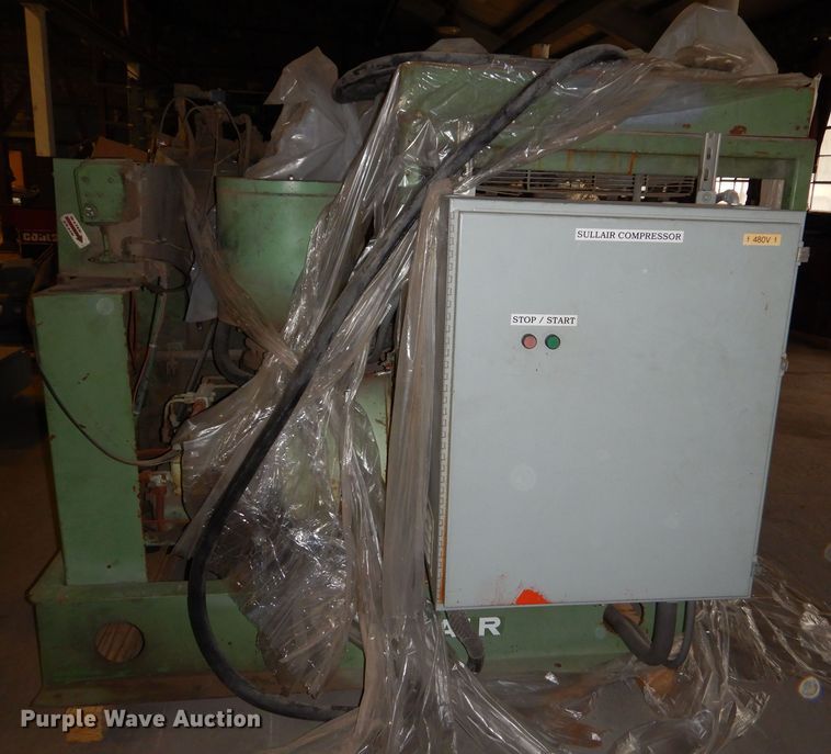 image for item NJ9878 Sullair 25100L  air compressor
