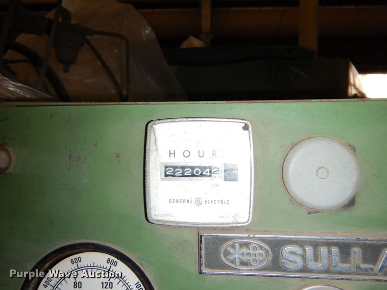 image for item NJ9878 Sullair 25100L  air compressor