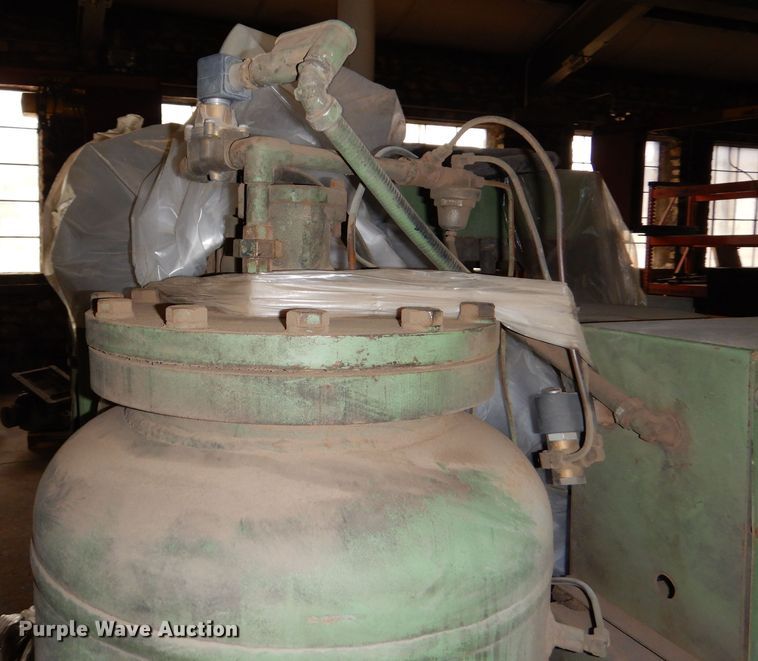 image for item NJ9878 Sullair 25100L  air compressor