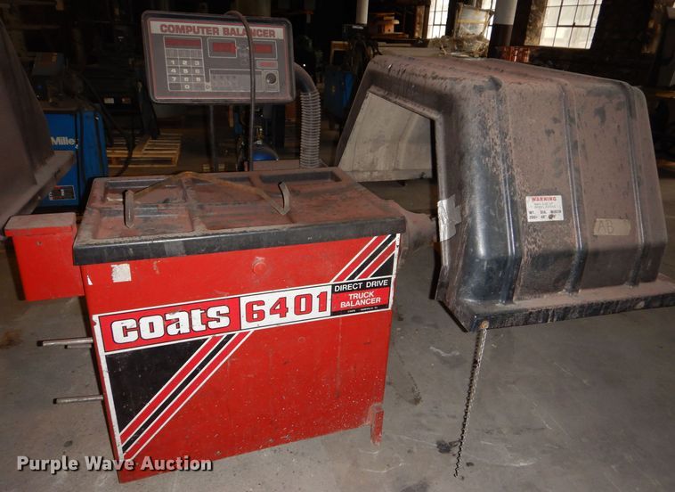 image for item NJ9879 (2) Coats 6401 wheel balancers