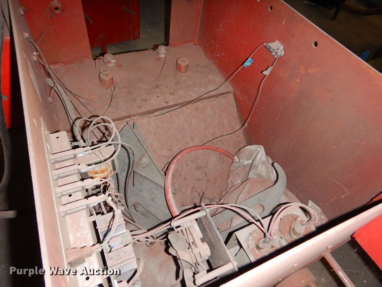 image for item NJ9879 (2) Coats 6401 wheel balancers