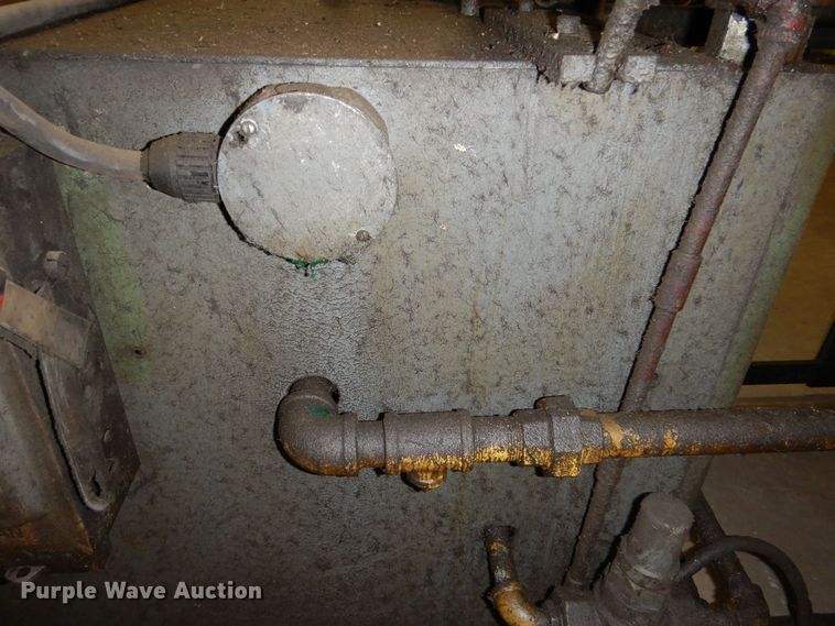 image for item NJ9882 Hydraulic press