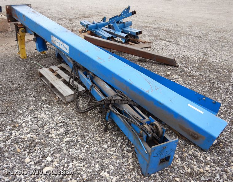 image for item NJ9883 Benwil  two post automotive lift