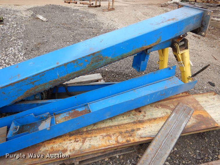 image for item NJ9883 Benwil  two post automotive lift