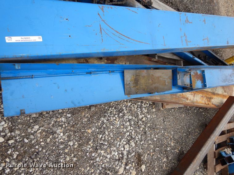 image for item NJ9883 Benwil  two post automotive lift