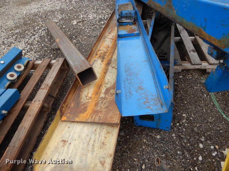 image for item NJ9883 Benwil  two post automotive lift