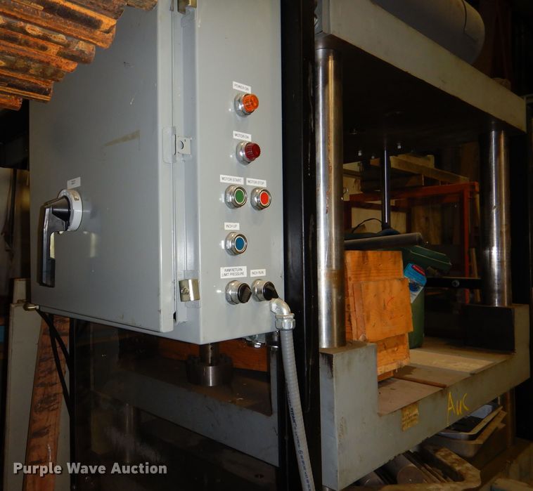 image for item NJ9884 Shop built hydraulic press