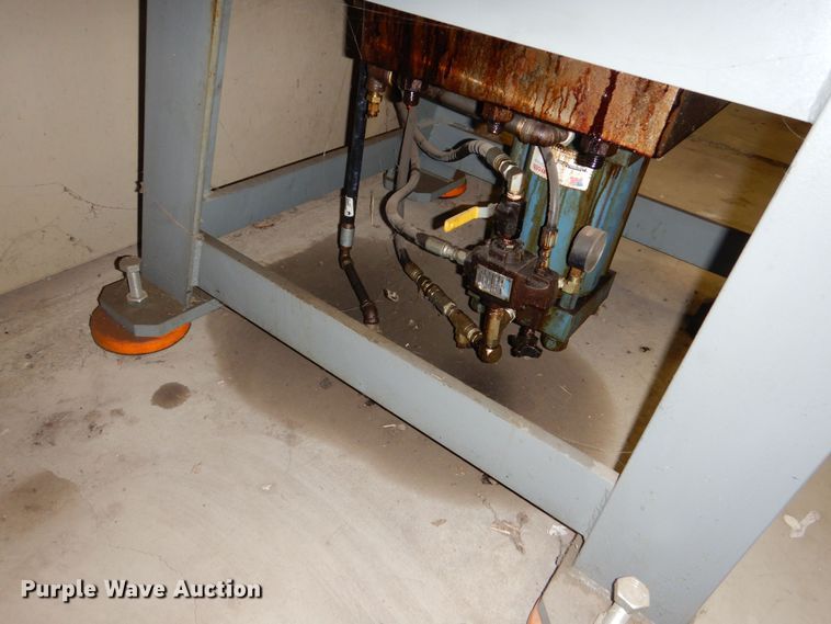 image for item NJ9884 Shop built hydraulic press