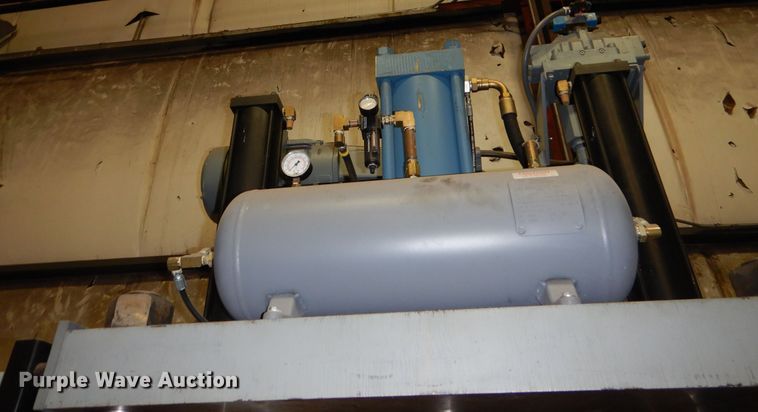 image for item NJ9884 Shop built hydraulic press