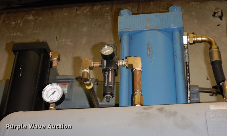 image for item NJ9884 Shop built hydraulic press