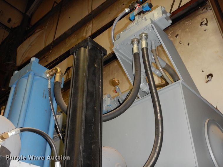 image for item NJ9884 Shop built hydraulic press