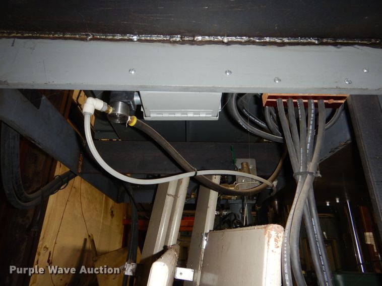 image for item NJ9884 Shop built hydraulic press