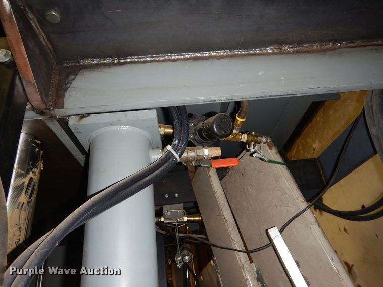 image for item NJ9884 Shop built hydraulic press