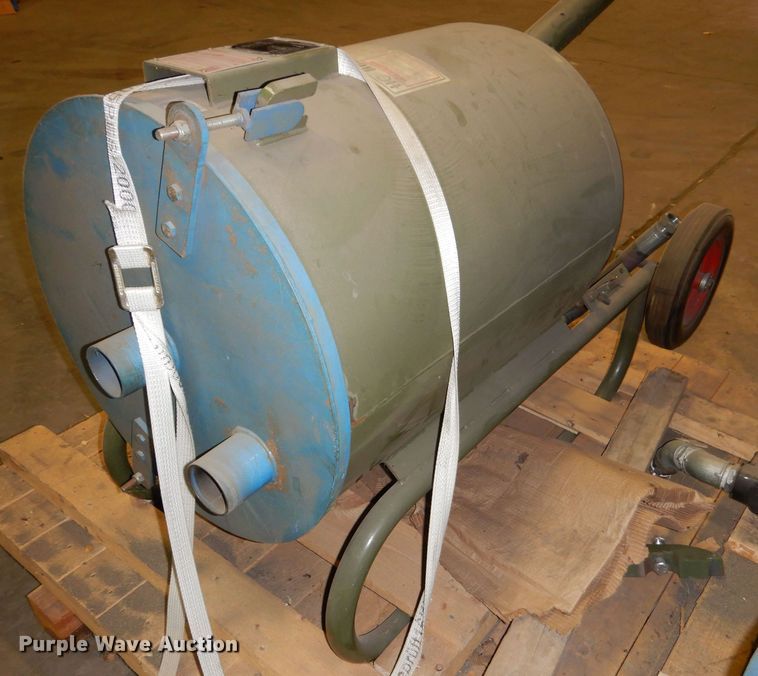 image for item NJ9885 2014 Hodge Clemco 2452  abrasive blasting machine