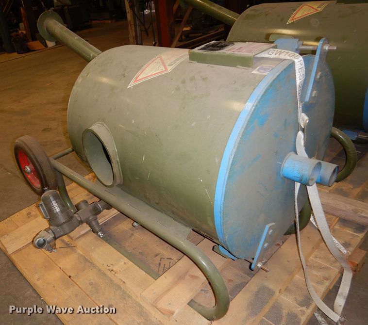 image for item NJ9885 2014 Hodge Clemco 2452  abrasive blasting machine