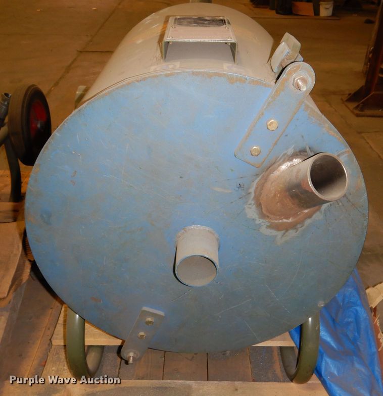 image for item NJ9886 2014 Hodge Clemco 2452  abrasive blasting machine