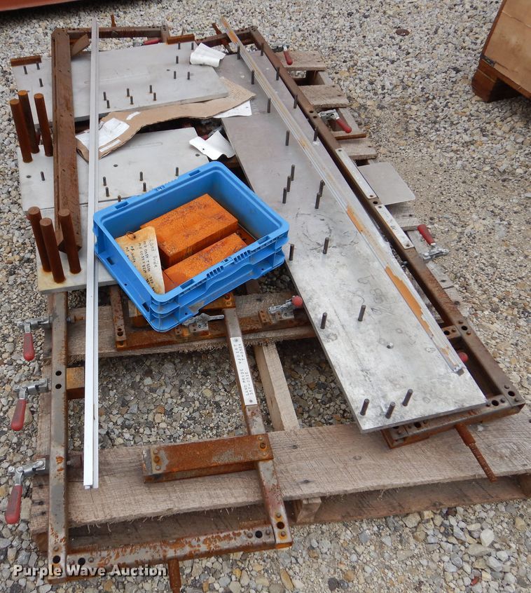 image for item NJ9889 Tools