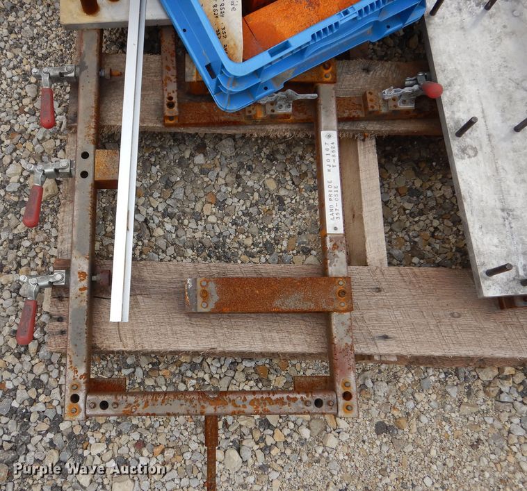 image for item NJ9889 Tools