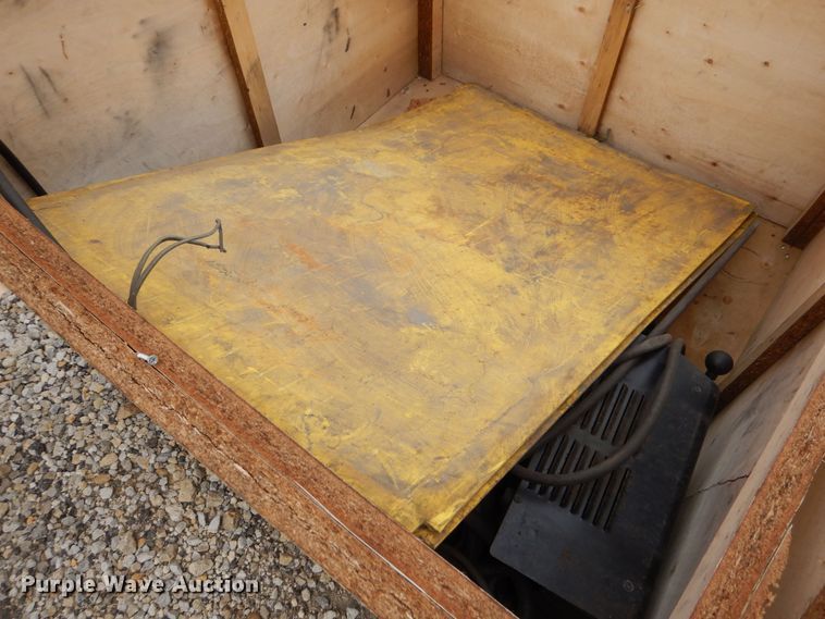 image for item NJ9889 Tools