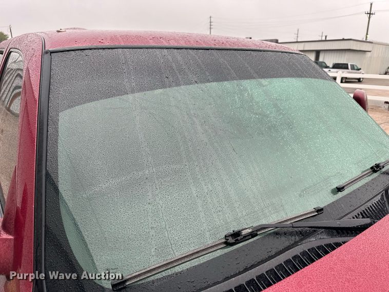 image for item NP9521 2005 Chevrolet Silverado 2500HD  Crew Cab pickup truck