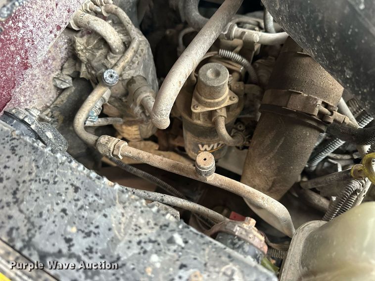 image for item NP9521 2005 Chevrolet Silverado 2500HD  Crew Cab pickup truck