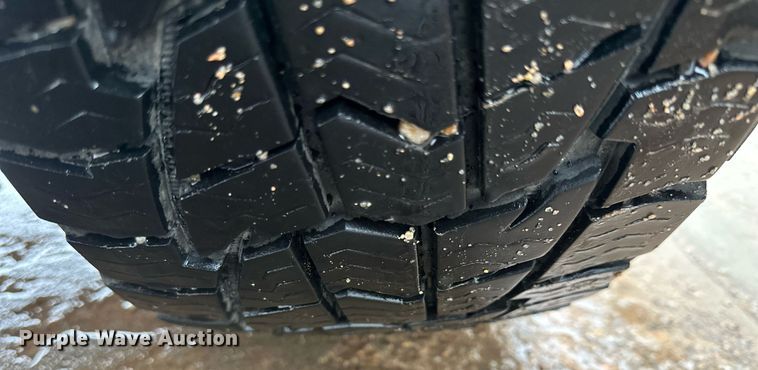 image for item NP9521 2005 Chevrolet Silverado 2500HD  Crew Cab pickup truck