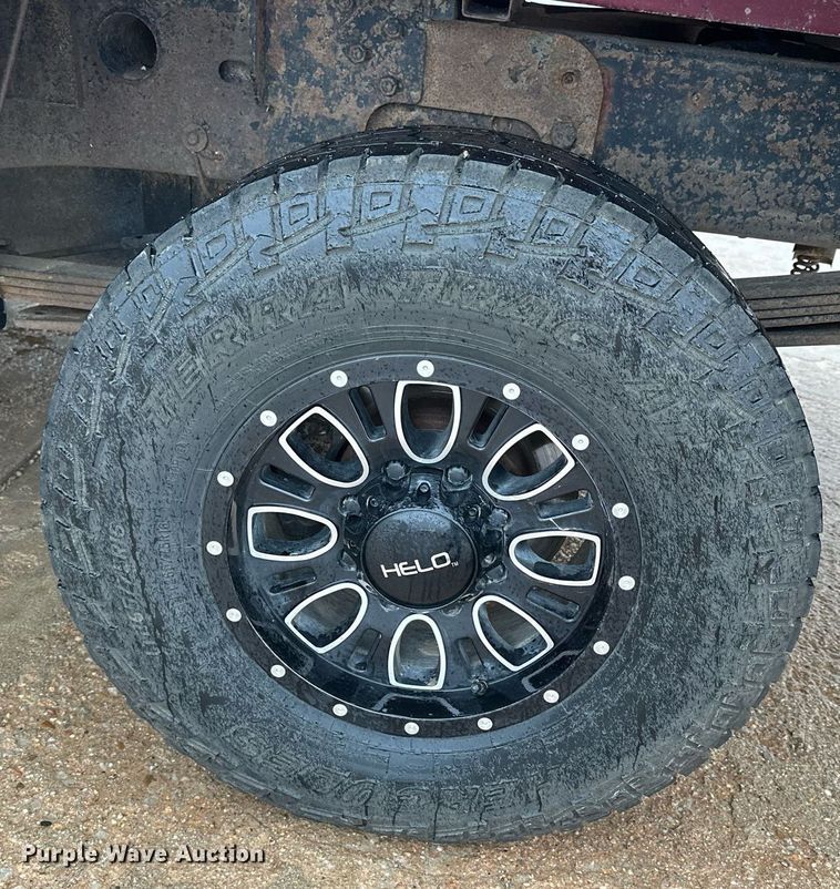 image for item NP9521 2005 Chevrolet Silverado 2500HD  Crew Cab pickup truck