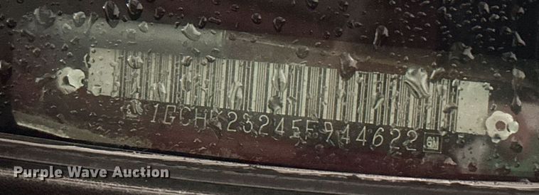 image for item NP9521 2005 Chevrolet Silverado 2500HD  Crew Cab pickup truck