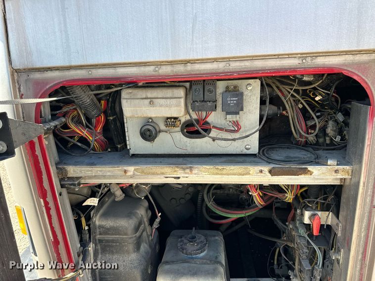 image for item NP9646 1996 Prevost H3-40  coach bus